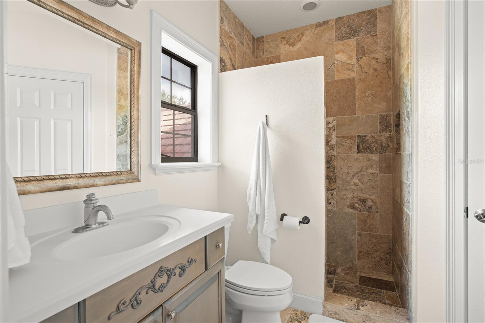 9011 Pinnacle Circle — photo 35