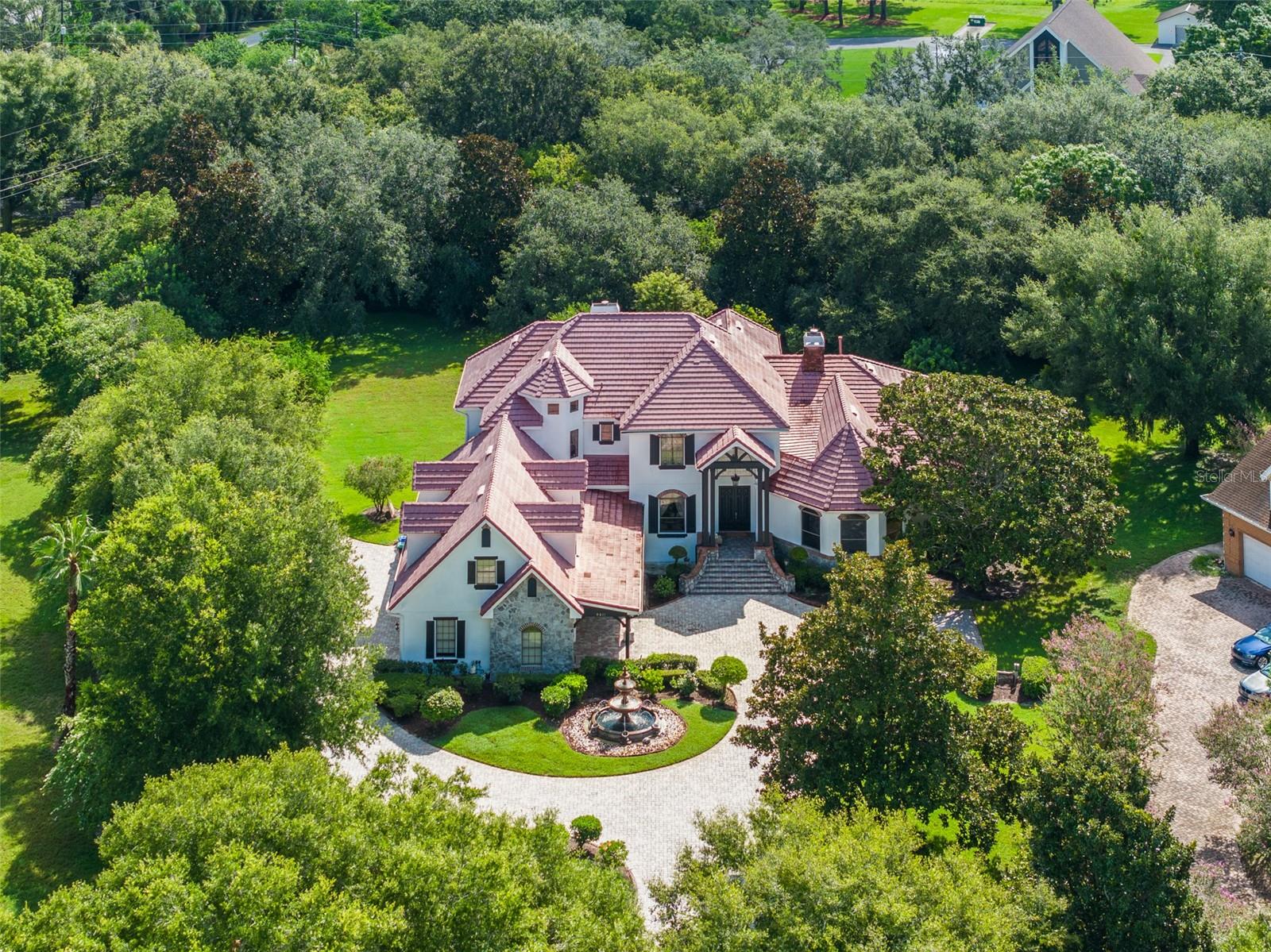9011 Pinnacle Circle